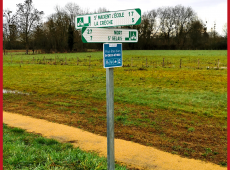 Panneaux directionnels de voie verte pour les Deux-Sèvres (79)