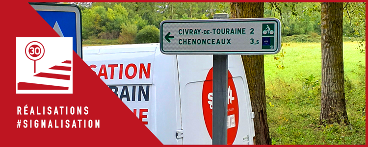 Nous avons réalisés différents panneaux pour orienter les cyclistes sur les voies vertes de Bléré.