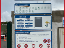 Fabrication de panneaux d'accueil pour les déchetteries du Haut Poitou.
